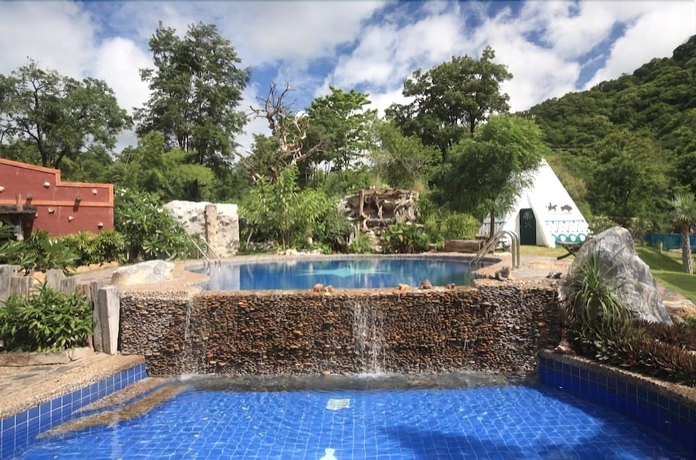 Imagen de la piscina del Hotel Big Joey Country Resort. Foto 19