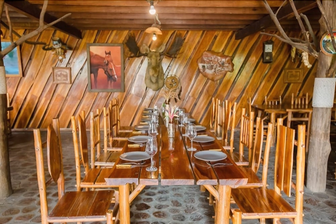 Imagen del bar/restaurante del Hotel Big Joey Country Resort. Foto 3