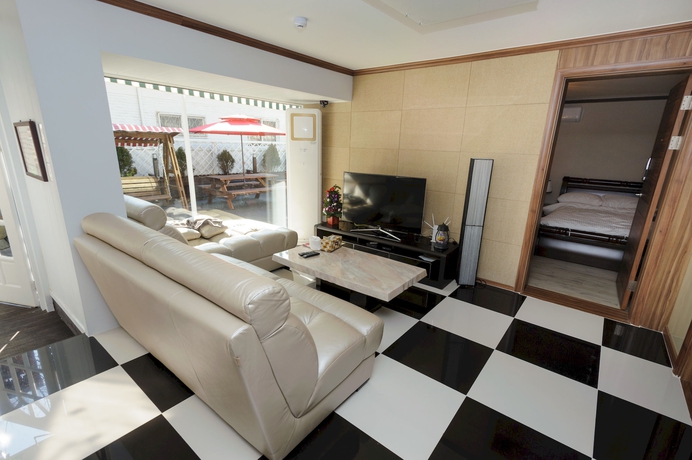 Imagen de los interiores del Hotel Big John's Place. Foto 15