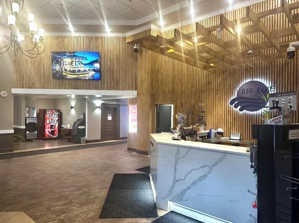 Imagen de los interiores del Hotel Big Lake Inn. Foto 12