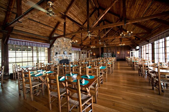 Imagen del bar/restaurante del Hotel Big Meadows Lodge. Foto 15