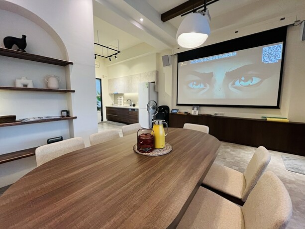 Imagen general del Hotel Big Nose Inn. Foto 7