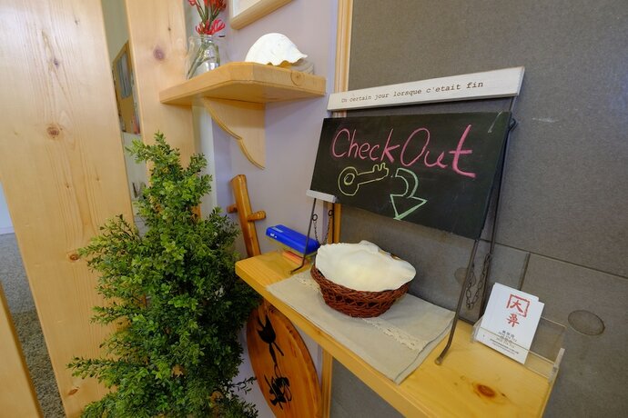 Imagen de los interiores del Hotel Big Nose Inn. Foto 39