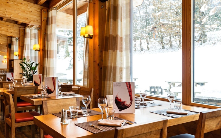 Imagen del bar/restaurante del Hotel Big Sky. Foto 5