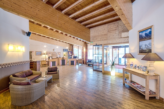 Imagen de los interiores del Hotel Big Sky. Foto 9