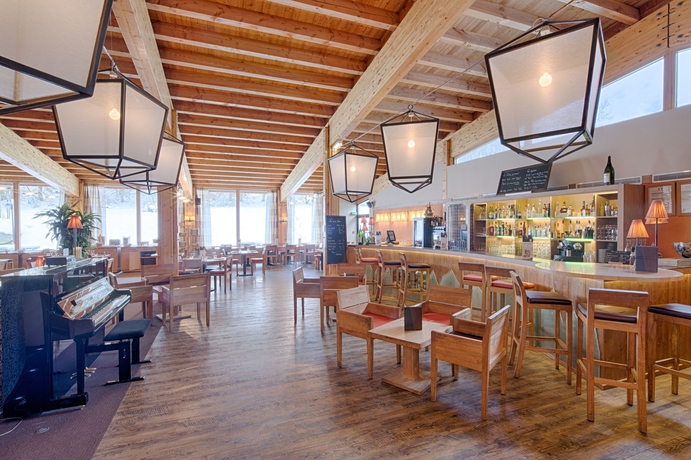 Imagen de los interiores del Hotel Big Sky. Foto 12