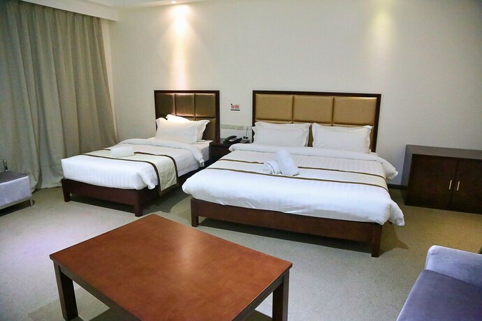Imagen de la habitación del Hotel Big Suites. Foto 3