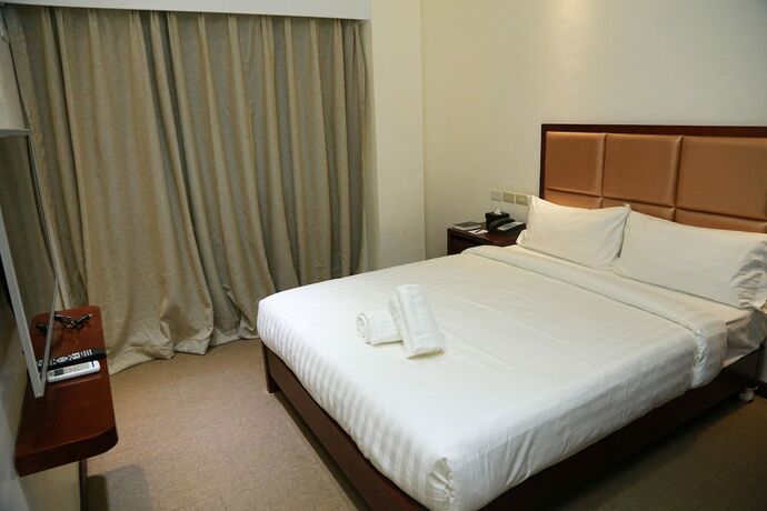 Imagen de la habitación del Hotel Big Suites. Foto 6