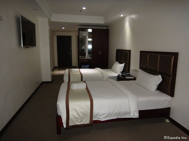 Imagen de la habitación del Hotel Big Suites. Foto 10