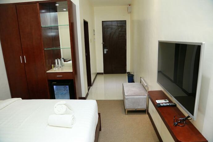 Imagen de la habitación del Hotel Big Suites. Foto 15