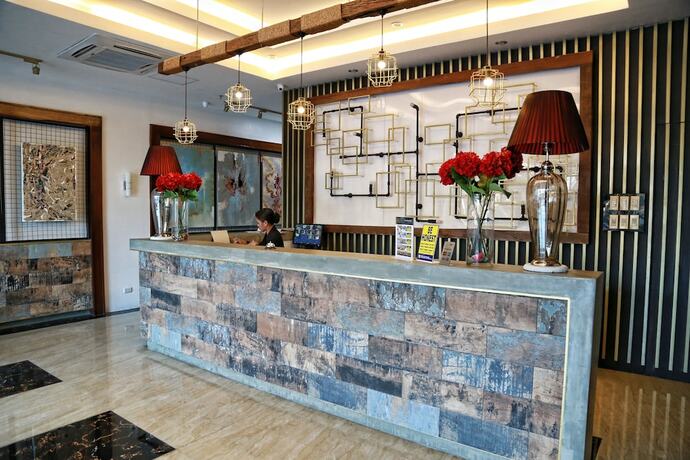 Imagen de los interiores del Hotel Big Suites. Foto 19