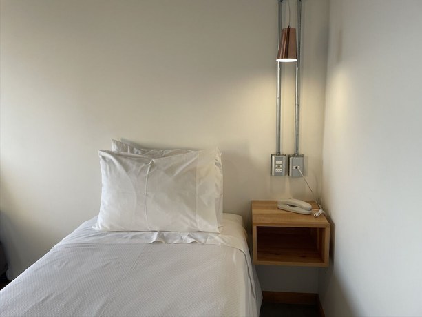 Imagen de la habitación del Hotel Big Sur. Foto 18