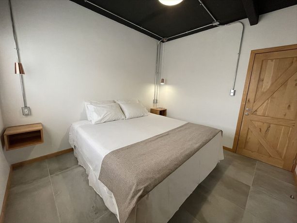 Imagen de la habitación del Hotel Big Sur. Foto 19