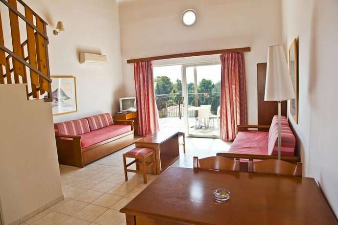 Imagen de la habitación del Hotel Big Village. Foto 15