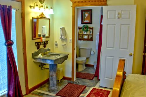 Imagen de la habitación del Hotel Big Yellow Inn. Foto 15