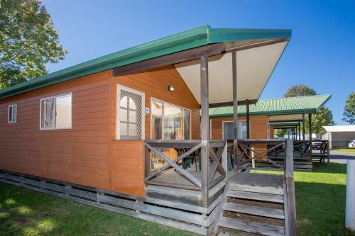 Imagen de la habitación del Hotel Big4 Batemans Bay At Easts Riverside Holiday Park. Foto 10