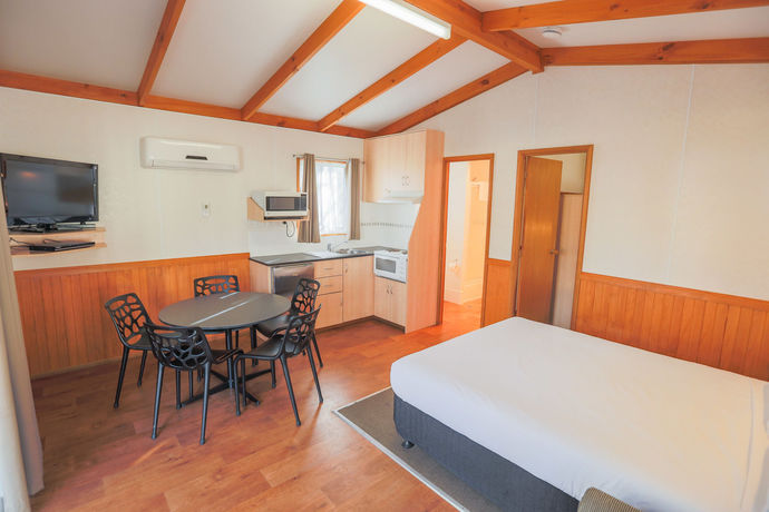 Imagen de la habitación del Hotel Big4 Melbourne Holiday Park. Foto 1