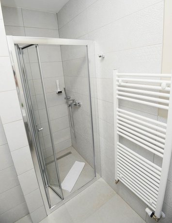 Imagen de la habitación del Hotel Bigeste. Foto 15