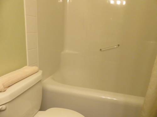 Imagen de la habitación del Hotel Bighorn Inn and Suites. Foto 6