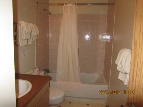 Imagen de la habitación del Hotel Bighorn Inn and Suites. Foto 16