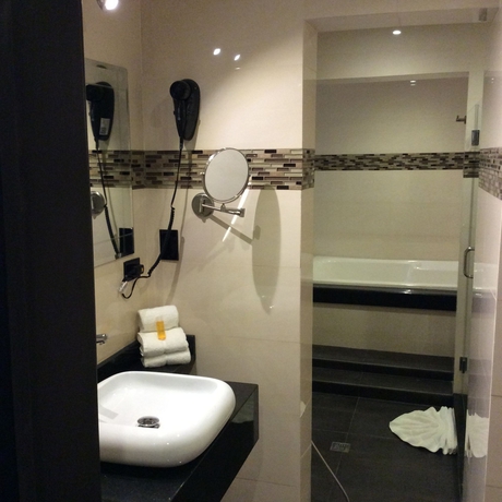 Imagen de la habitación del Hotel Bijou Amethyste. Foto 7