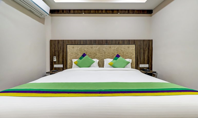 Imagen de la habitación del Hotel Bikalal. Foto 15