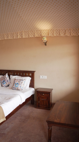 Imagen de la habitación del Hotel Bikaner Desert Camp and Resort. Foto 9