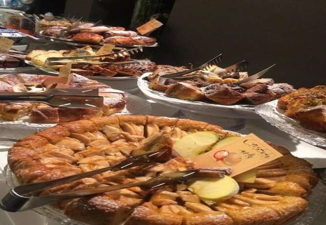 Imagen del bar/restaurante del Hotel Bike Touring Gardone Riviera and Wellness. Foto 9