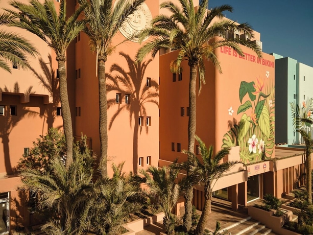 Imagen general del Hotel Bikini Island and Mountain Hotel Es Trenc -Adults only-. Foto 1