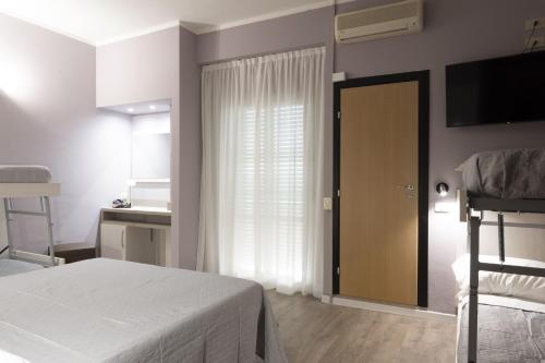 Imagen de la habitación del Hotel Bikini Tropicana Family. Foto 20