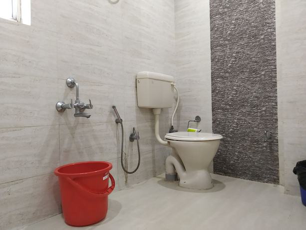 Imagen de la habitación del Hotel Bikram. Foto 7