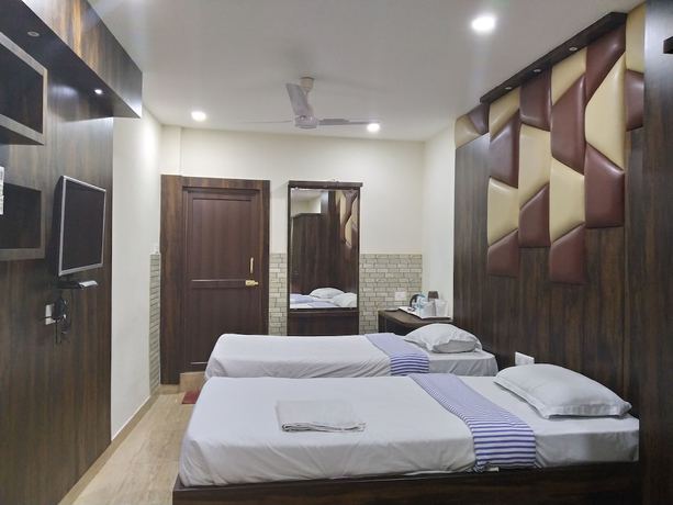 Imagen de la habitación del Hotel Bikram. Foto 13