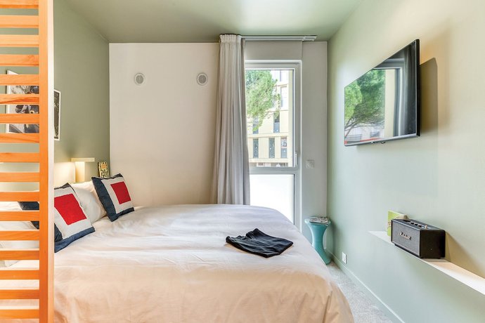 Imagen de la habitación del Hotel Bikube Montpellier. Foto 4