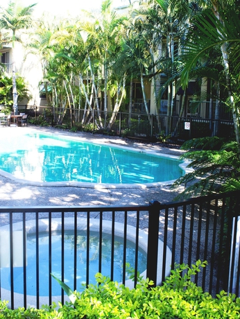 Imagen de la piscina del Hotel Bila Vista Holiday Apartments. Foto 16