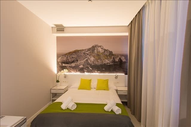 Imagen de la habitación del Hotel Bilbao City Rooms. Foto 6