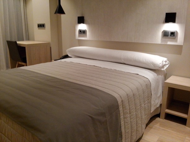 Imagen de la habitación del Hotel Bilbao Plaza. Foto 3