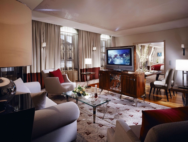 Imagen de los interiores del Hotel Bilderberg Bellevue Dresden. Foto 14