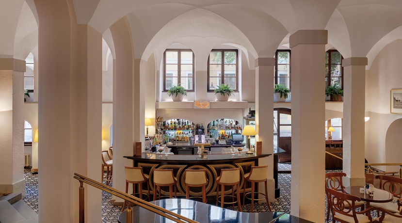 Imagen de los interiores del Hotel Bilderberg Bellevue Dresden. Foto 16