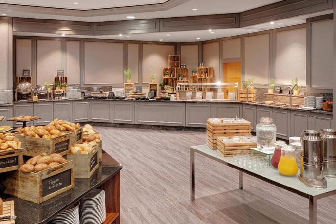 Imagen del bar/restaurante del Hotel Bilderberg Bellevue Dresden. Foto 6