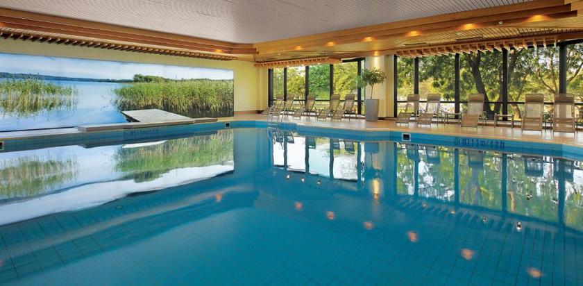 Imagen de la piscina del Hotel Bilderberg Bellevue Dresden. Foto 17