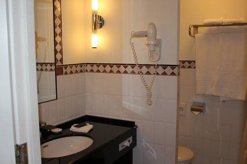 Imagen de la habitación del Hotel Bilderberg Château Holtmühle. Foto 13