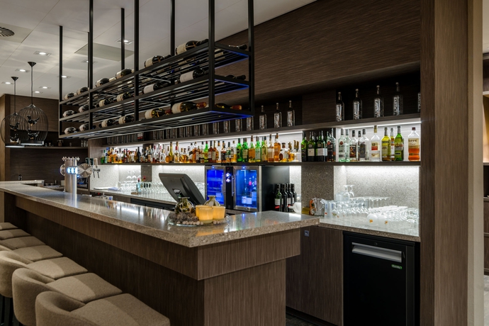 Imagen del bar/restaurante del Hotel Bilderberg De Keizerskroon. Foto 5