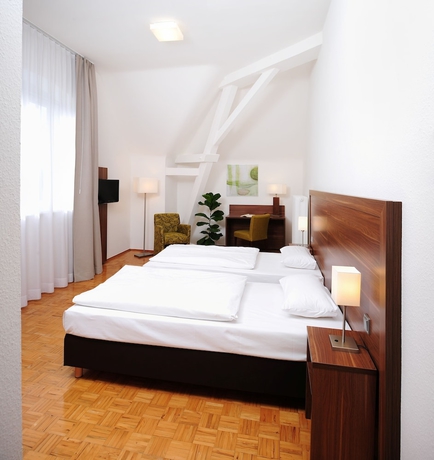 Imagen de la habitación del Hotel Bildungshaus St Bernhard. Foto 2