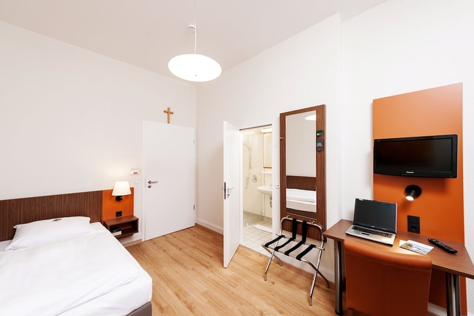 Imagen de la habitación del Hotel Bildungshaus St Bernhard. Foto 5