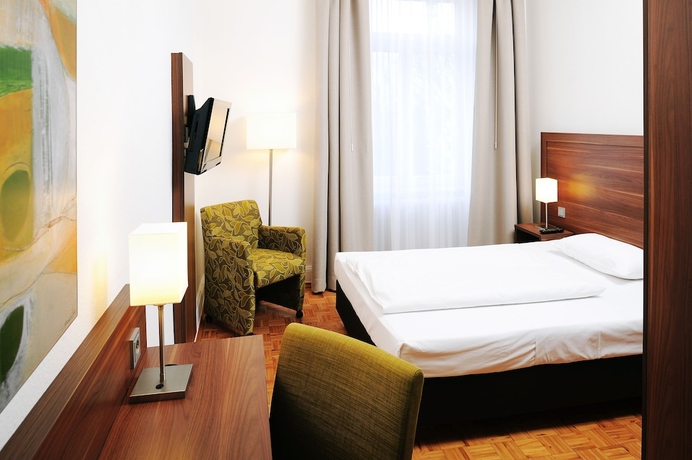 Imagen de la habitación del Hotel Bildungshaus St Bernhard. Foto 8