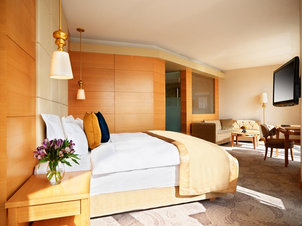 Imagen de la habitación del Hotel Bilgah Beach. Foto 4