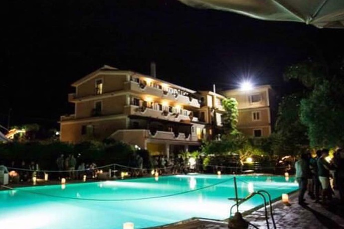 Imagen de la piscina del Hotel Bilha. Foto 14
