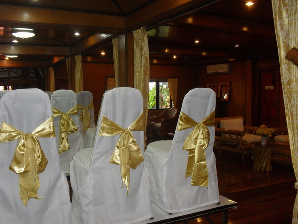 Imagen de los exteriores del Hotel Bill Resort. Foto 12