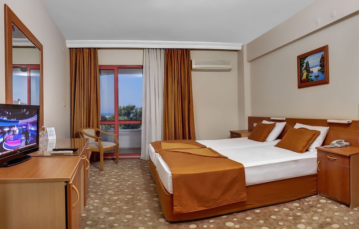 Imagen de la habitación del Hotel Billurcu. Foto 6