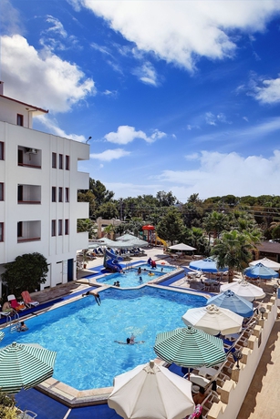Imagen de los exteriores del Hotel Billurcu. Foto 10